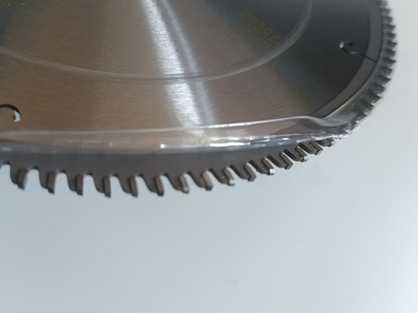 الأبعاد والقياسات الأساسية: 250x2.8x35x120T